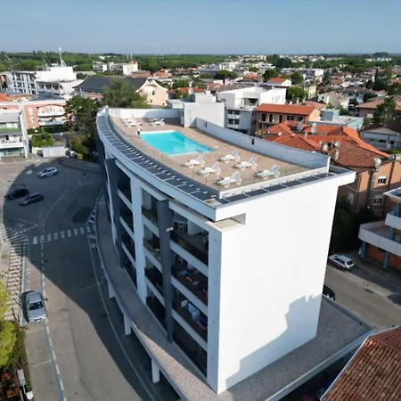 Appartamento Pool With Views From Modern In